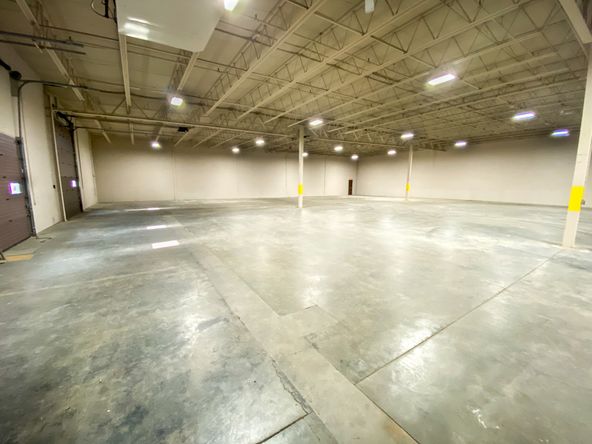 301 & 461 Avenue D, Suite 20